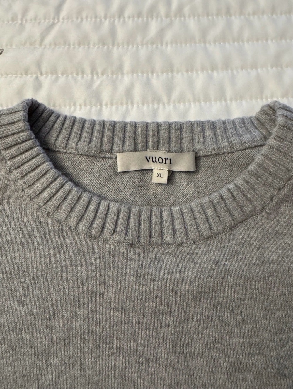 Vuori Men’s Gray Crewneck Sweater XL NWT - Picture 6 of 8